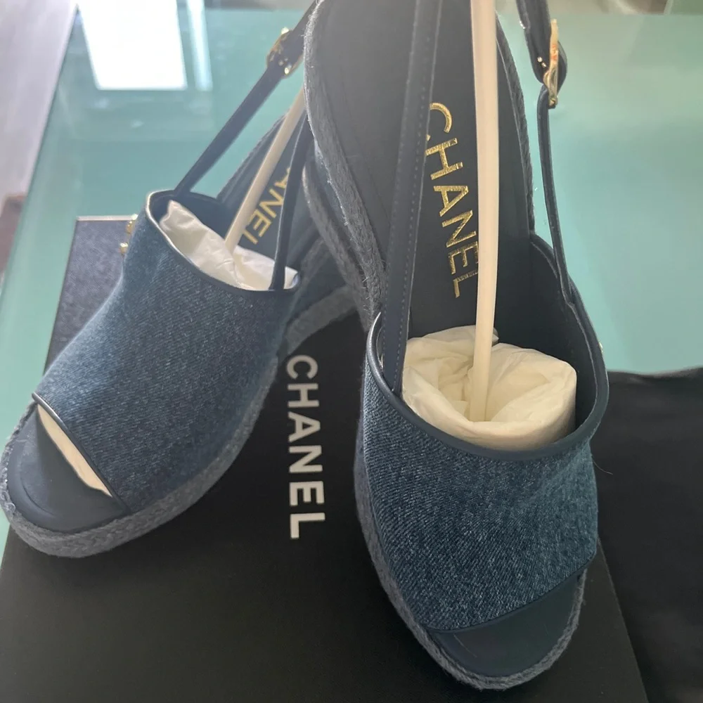 CHANEL Navy Denim Wedge Espadrille Sandals with Gold CC